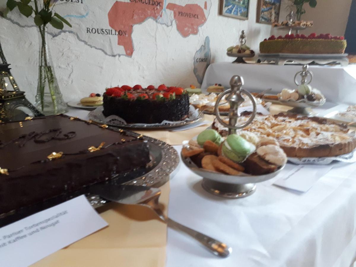 Logis L Auberge Gutshof بيشوفسفيردا المظهر الخارجي الصورة