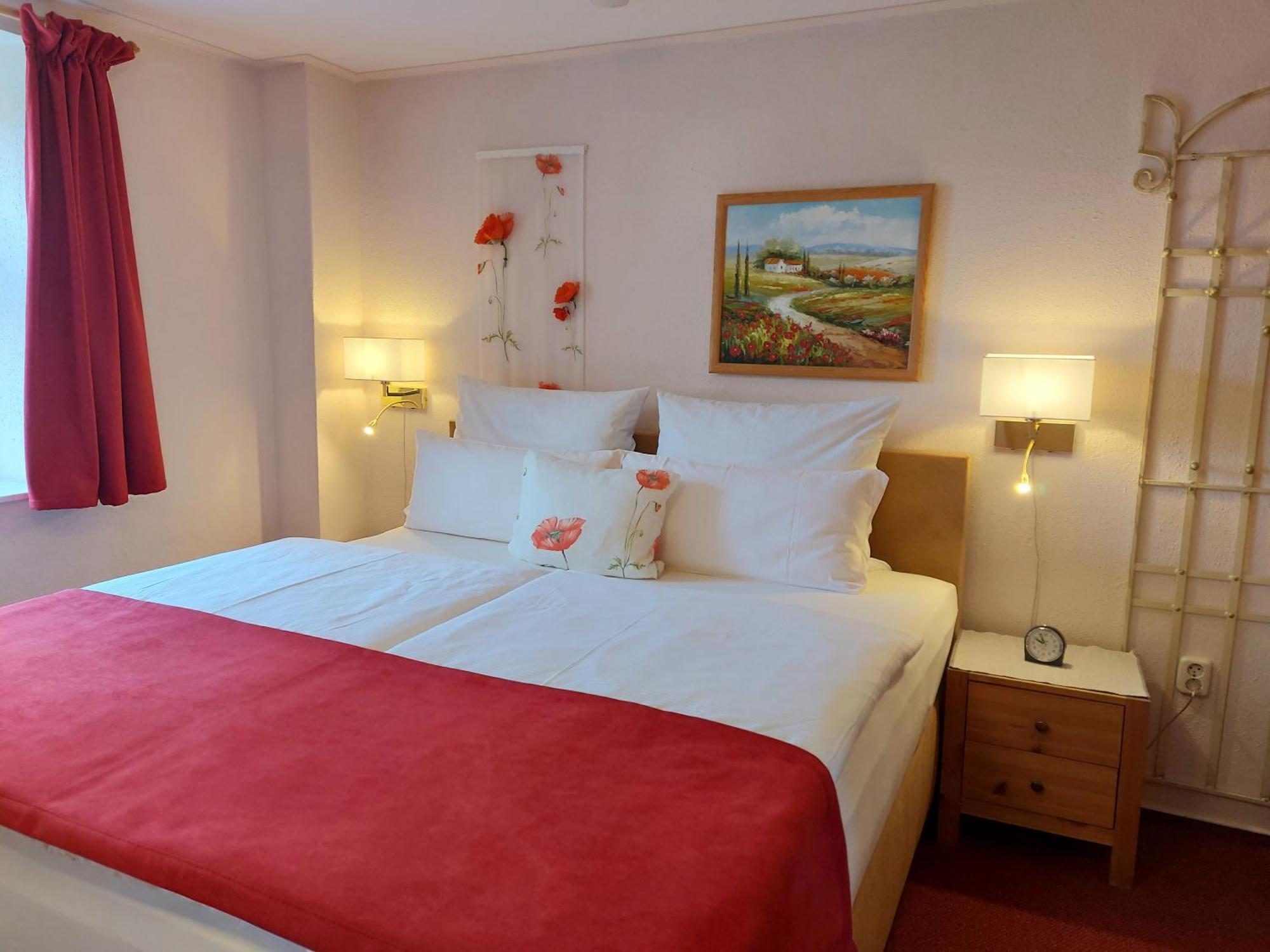 Logis L Auberge Gutshof بيشوفسفيردا المظهر الخارجي الصورة