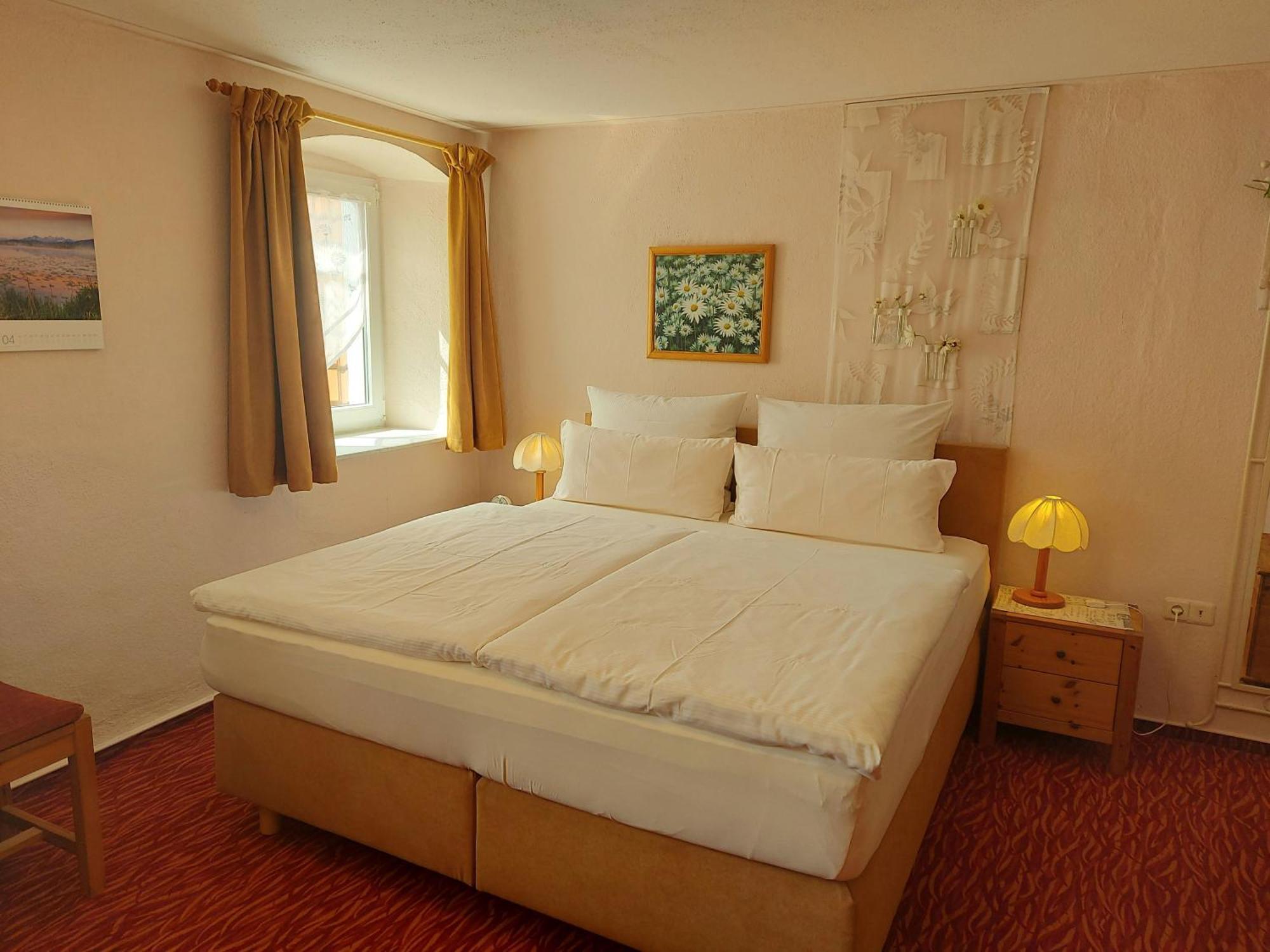 Logis L Auberge Gutshof بيشوفسفيردا المظهر الخارجي الصورة
